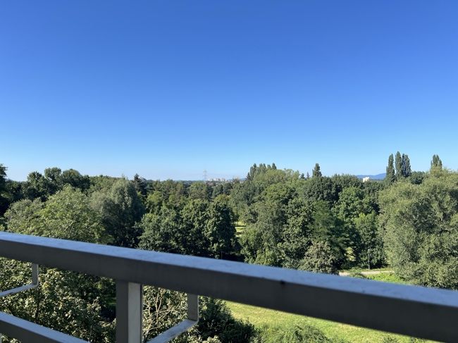 2 Balkone mit herrlichem Blick ins Grüne