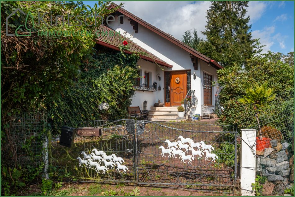 Einfamilienhaus mit top Grundriss in  Emminghausen/ Wermelskirchen / Modernisierungsbedürftig